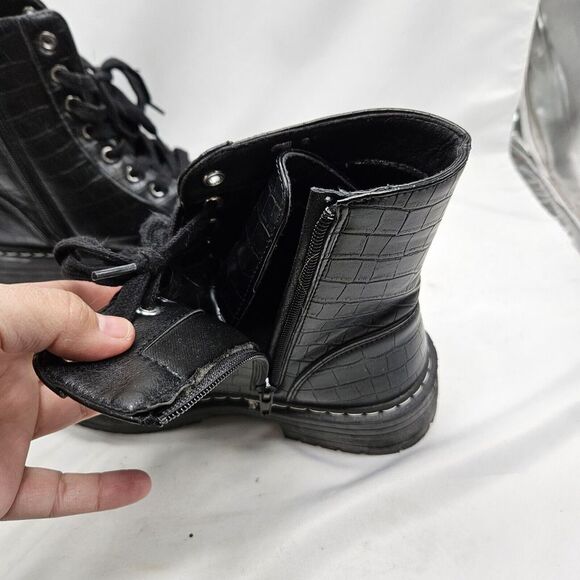 Sugar Combat Boots Womens Kaedy Size 8 M Black Textured Faux Gator 1/2 inch - Picture 4 of 10